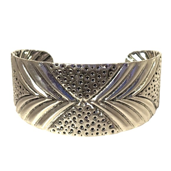 VINTAGE silver tone cuff‎ Bracelet - Picture 1 of 3